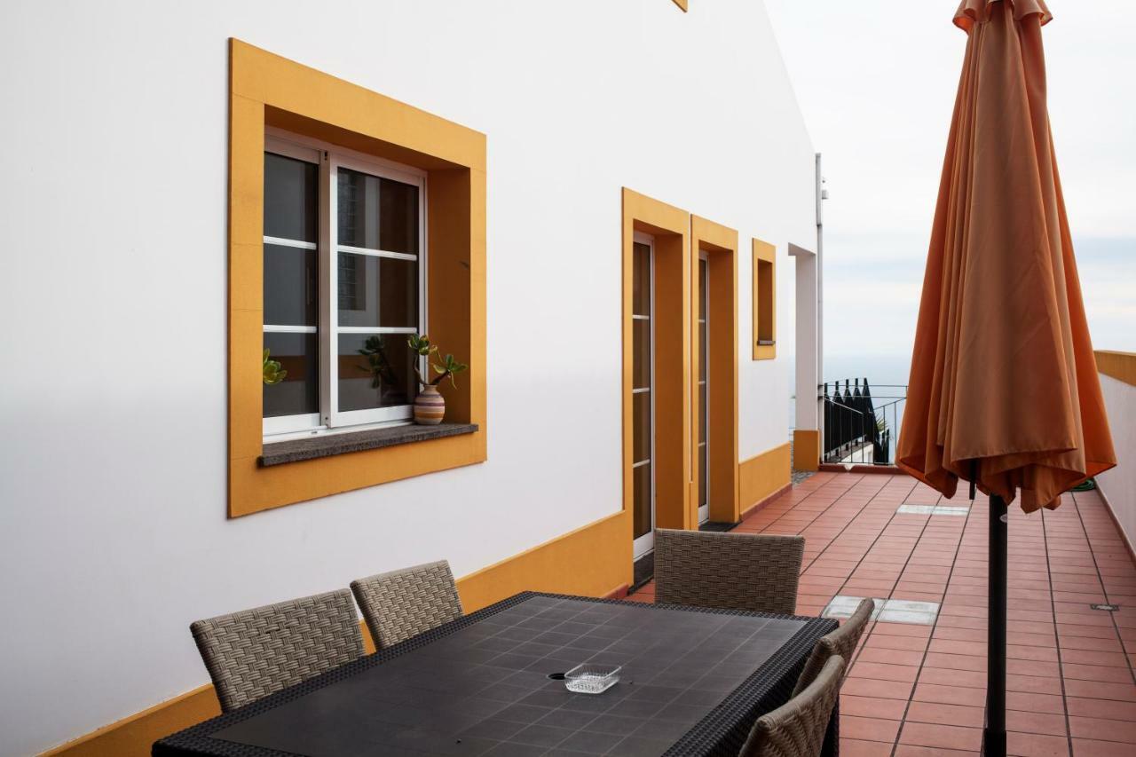 Funcho - House With Fantastic Funchal Bay And Ocean Views Villa Bagian luar foto